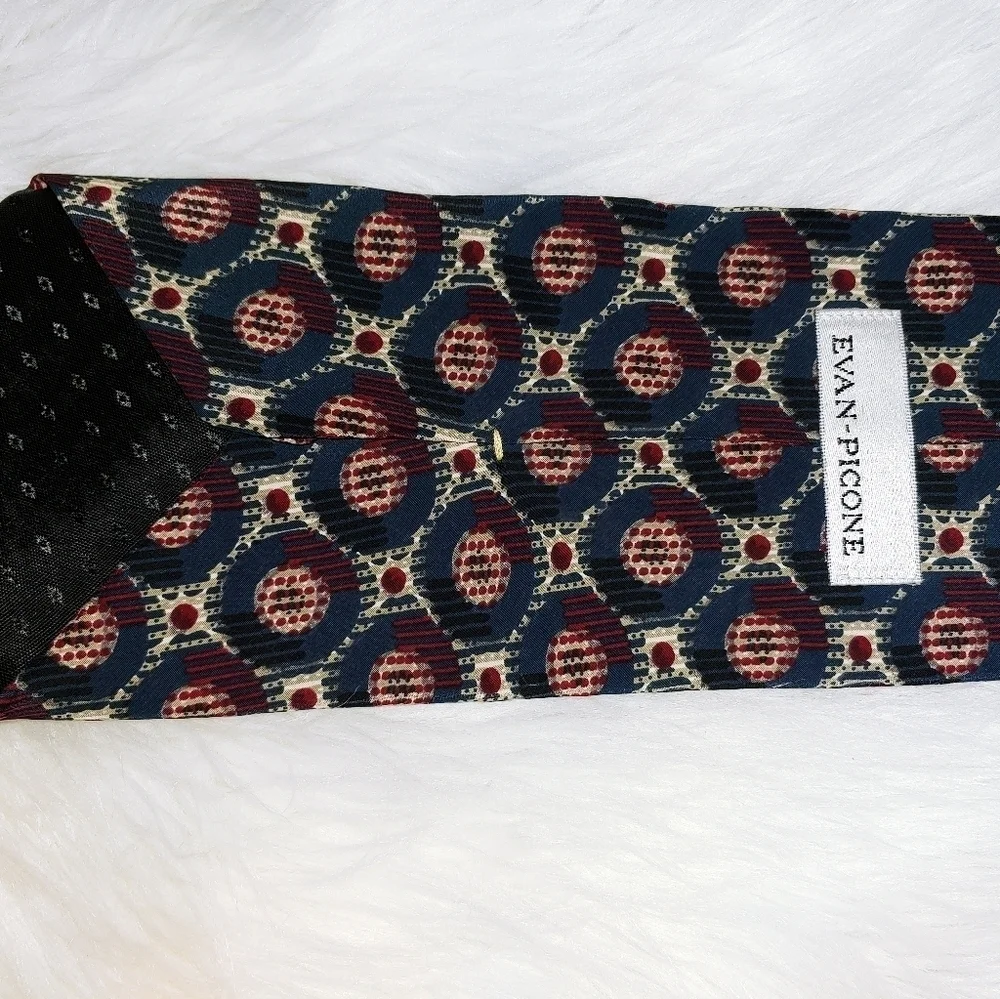 Vintage 90s Silk Evan Picone Tie 59
